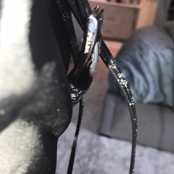 Prada ladies backpack , used only twice , new!!! - Picture 4 of 6